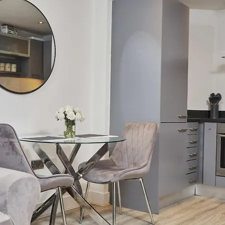 Deluxe Modern & Free Secure Parking! Appartement