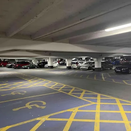 公寓 Deluxe Modern & Free Secure Parking! 利兹