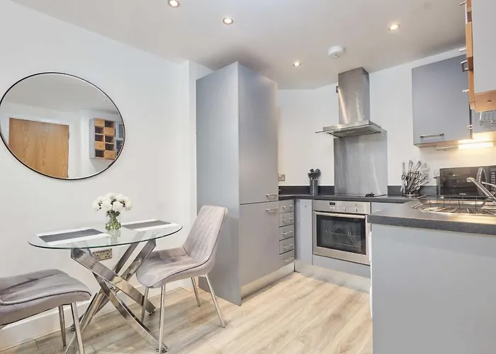 Deluxe Modern & Free Secure Parking! Apartamento