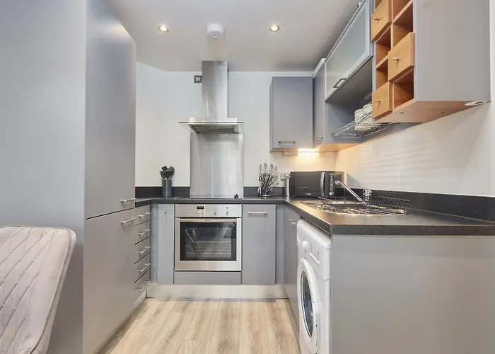 Deluxe Modern & Free Secure Parking! Apartamento