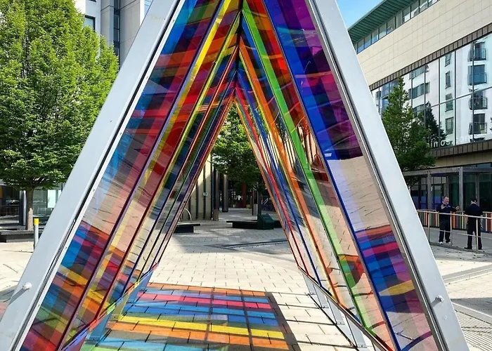 Apartamento Deluxe Modern & Free Secure Parking! *